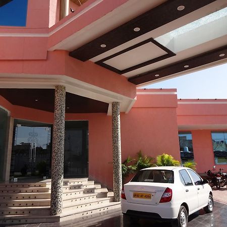 Hardik Resort Орчга Екстер'єр фото