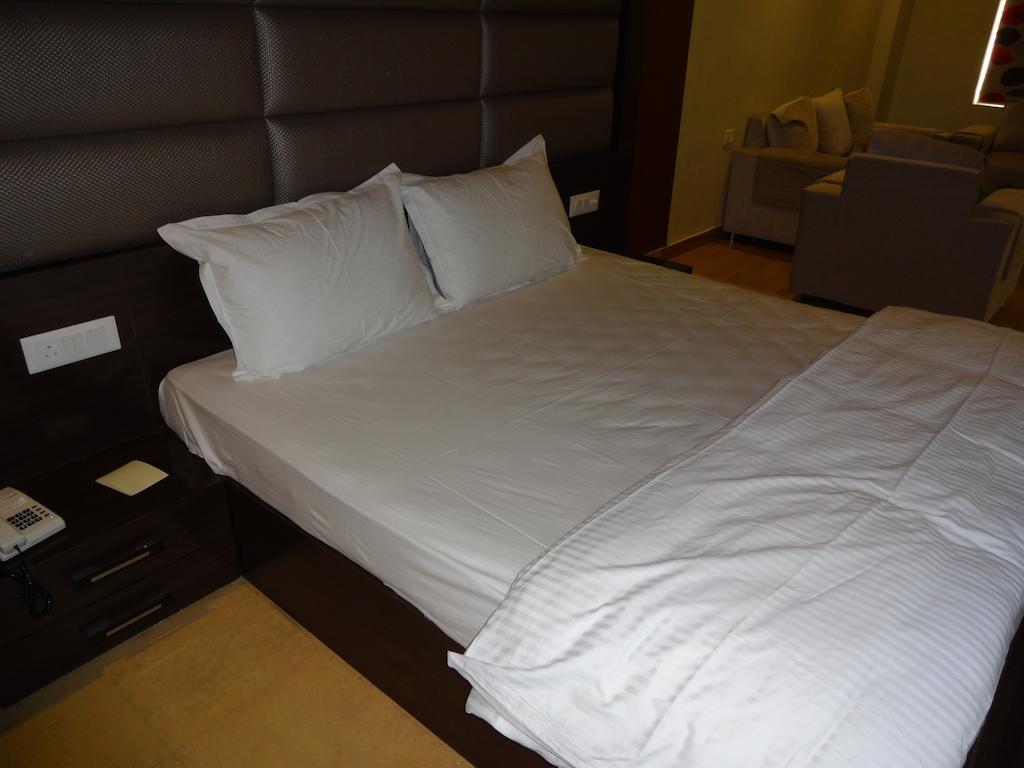 Hardik Resort Орчга Номер фото